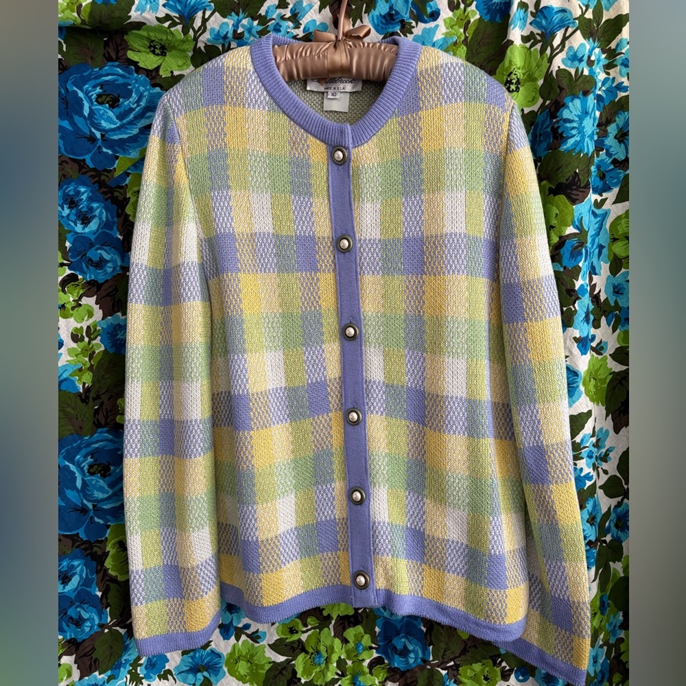 Vintage pastel and plaid cutie cardigan 
Sz 10 
Castlebrook